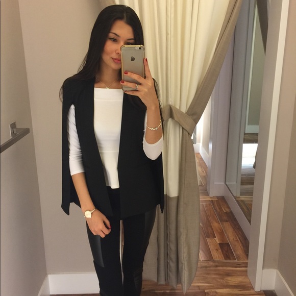 BCBGMaxAzria Other - CAPE BLAZER